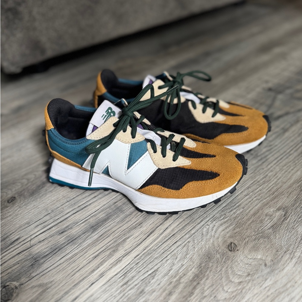 New Balance 327